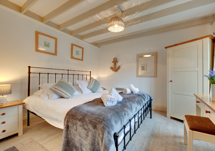 Luxury bedroom in Northumberland self-catering cottage